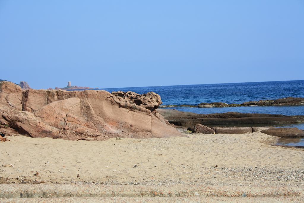 Hotel Villa La Cheneraie Saint-Raphaël 外观 照片
