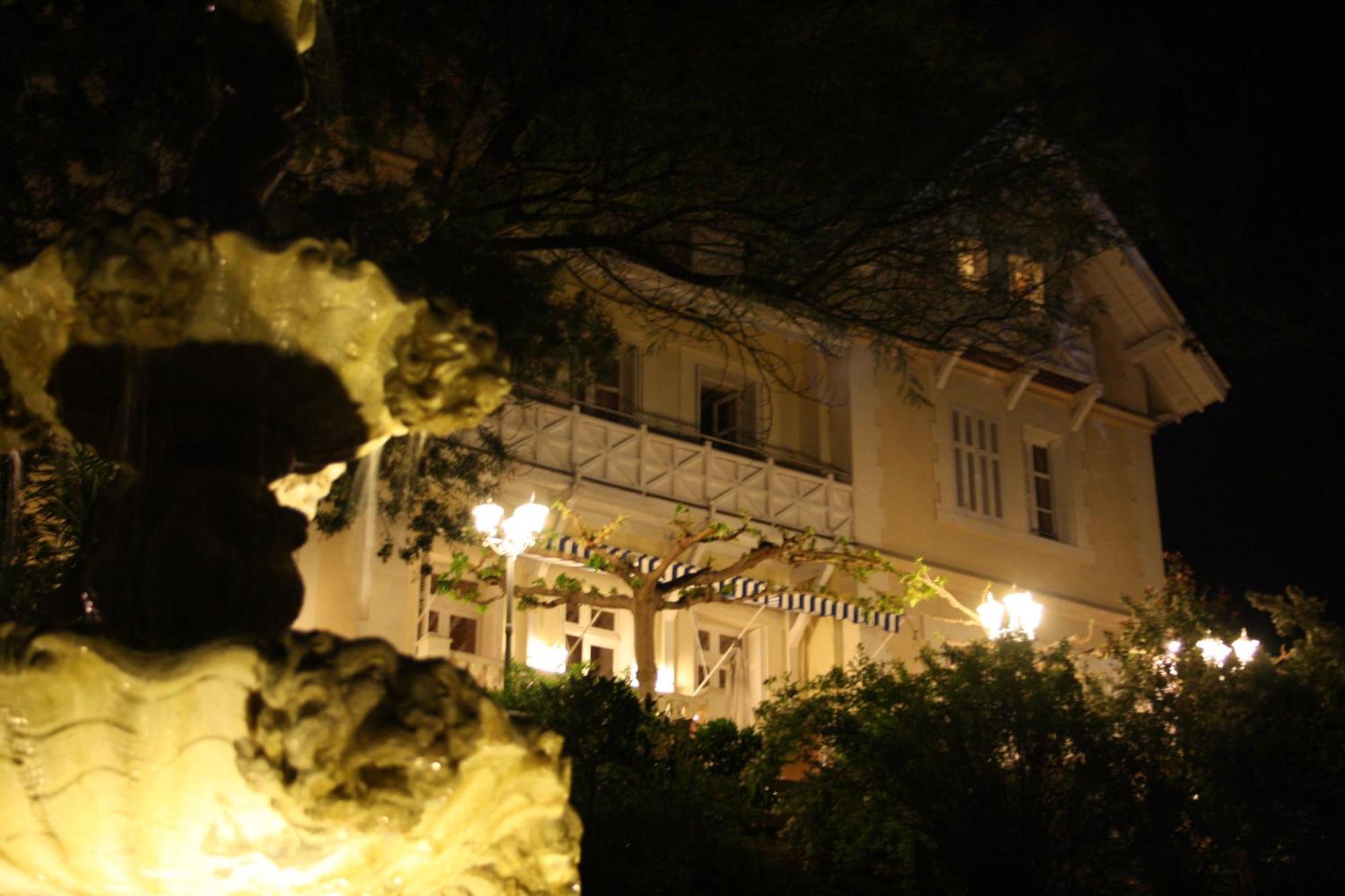 Hotel Villa La Cheneraie Saint-Raphaël 外观 照片