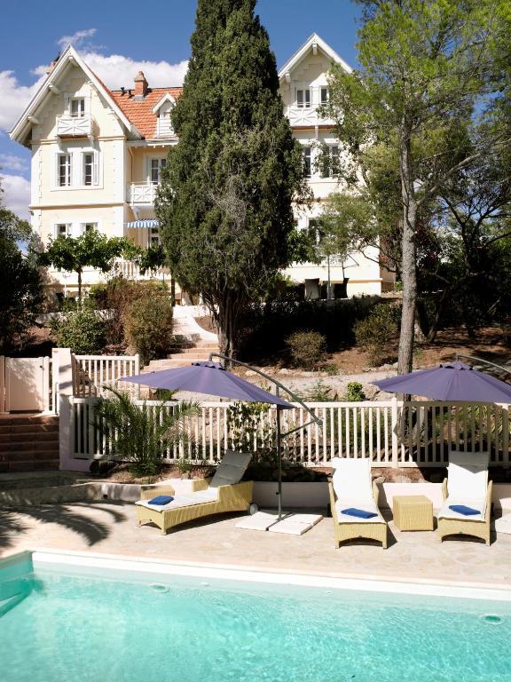 Hotel Villa La Cheneraie Saint-Raphaël 外观 照片